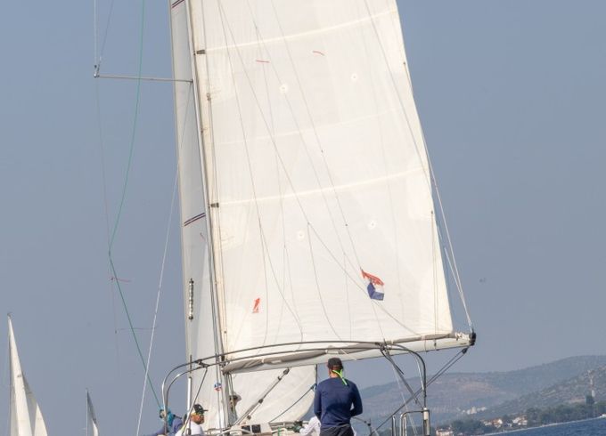 Elan E4