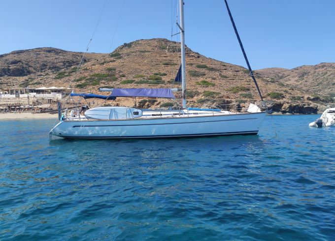 Bavaria 44