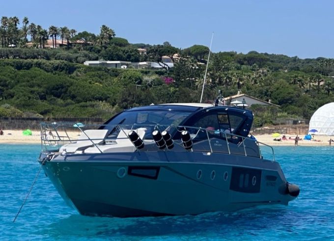 Cranchi M44 HT