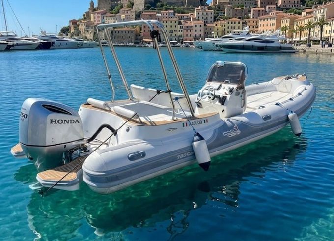 MV Marine 780