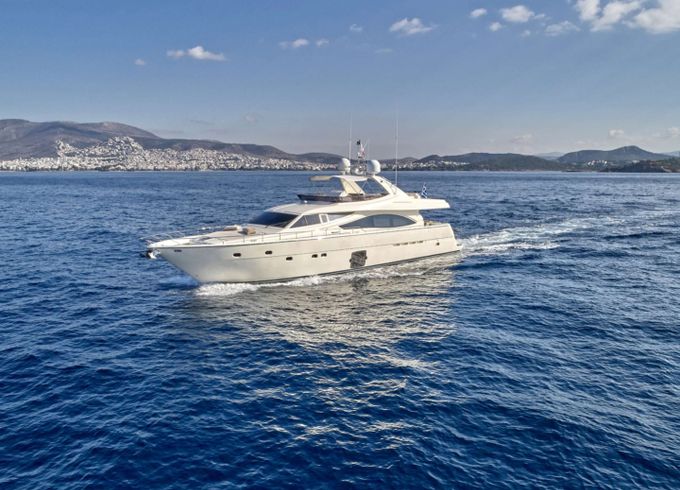 Ferretti JULIE M