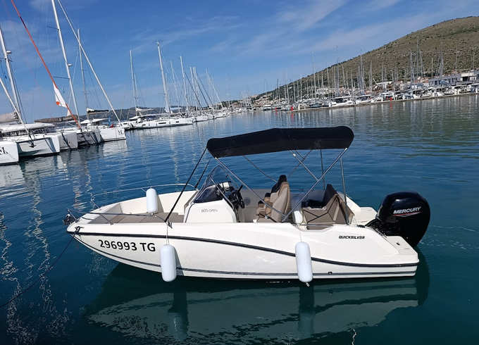 Quicksilver Activ 605 Open