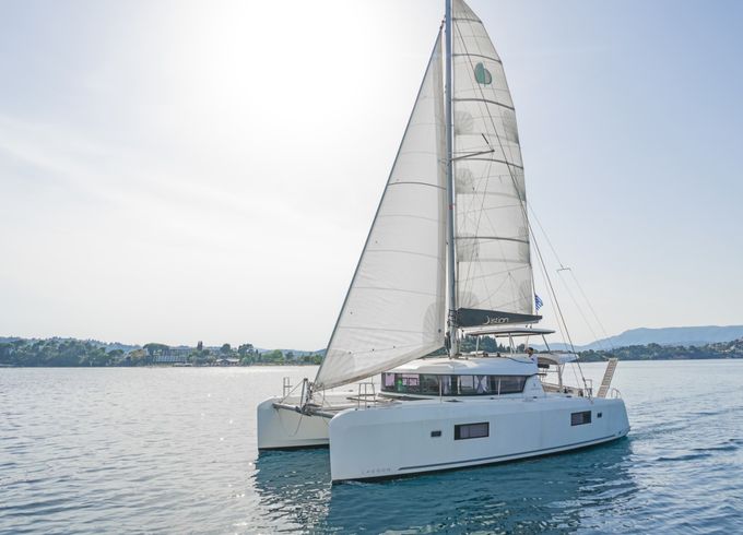 Lagoon 42