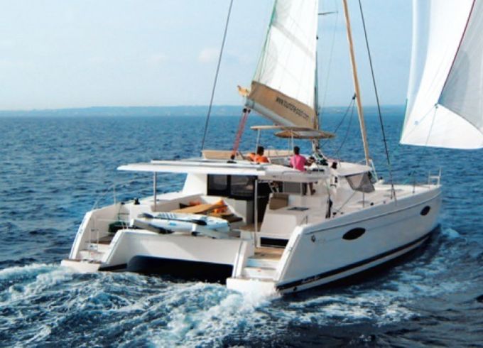 Fountaine Pajot Helia 44