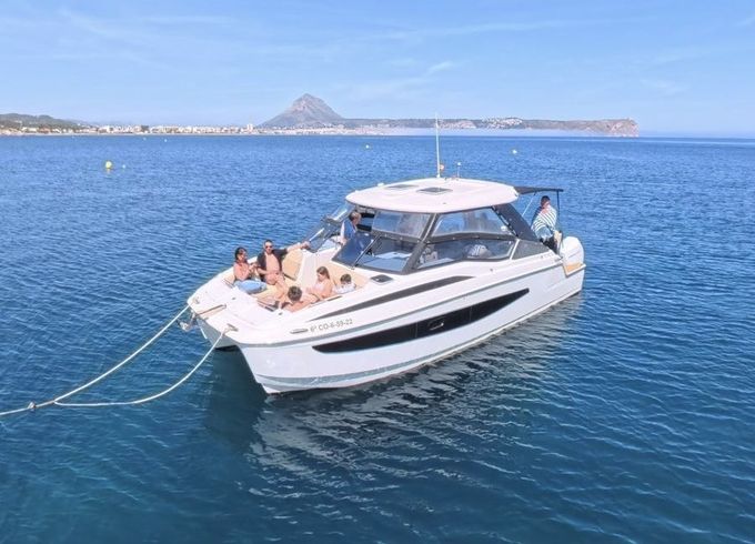 Aquila 32 Sport