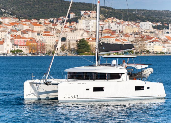 Lagoon 42