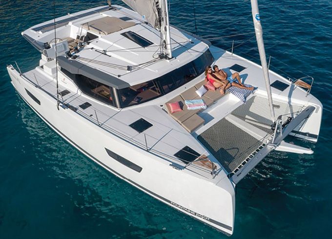 Fountaine Pajot Astrea 42