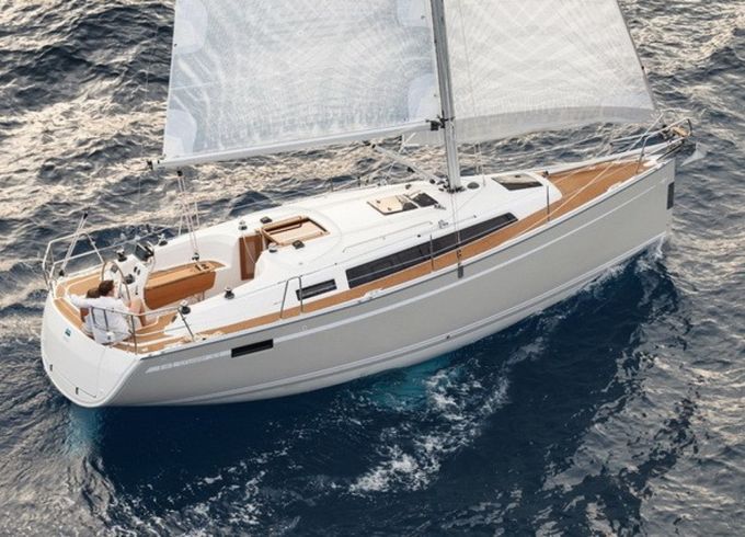 Bavaria Cruiser 33