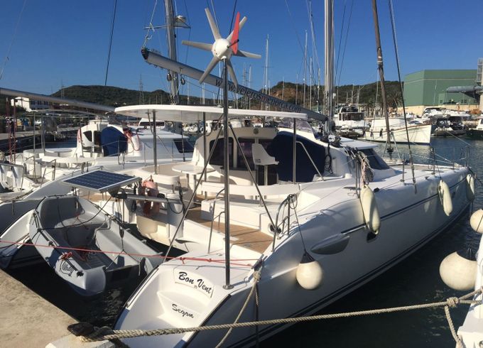 Fountaine Pajot Lavezzi 40