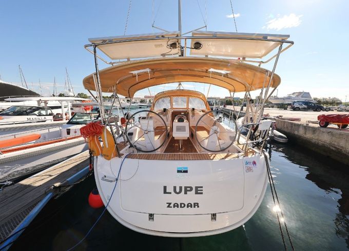 Bavaria Cruiser 37