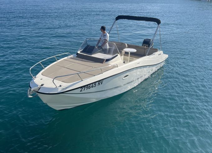 Quicksilver Activ 755 Cruiser