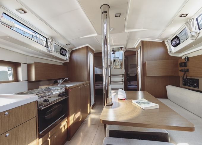 Bénéteau Oceanis 38.1