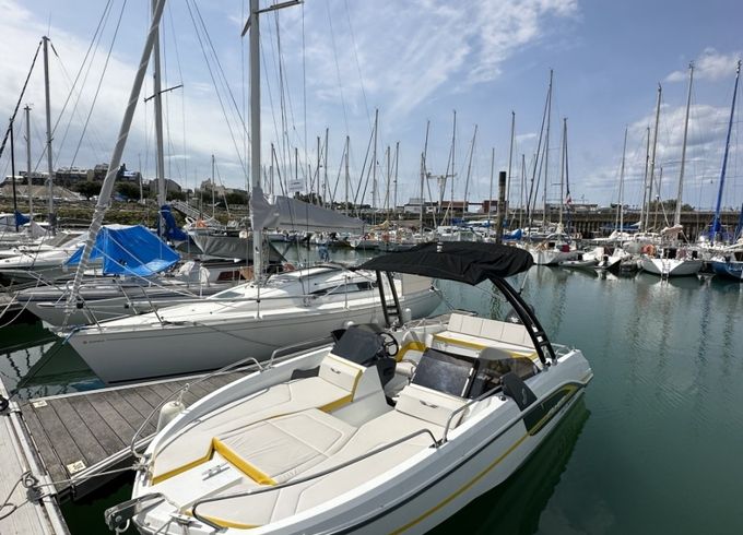 Bénéteau Flyer 6.6 SPORTdeck
