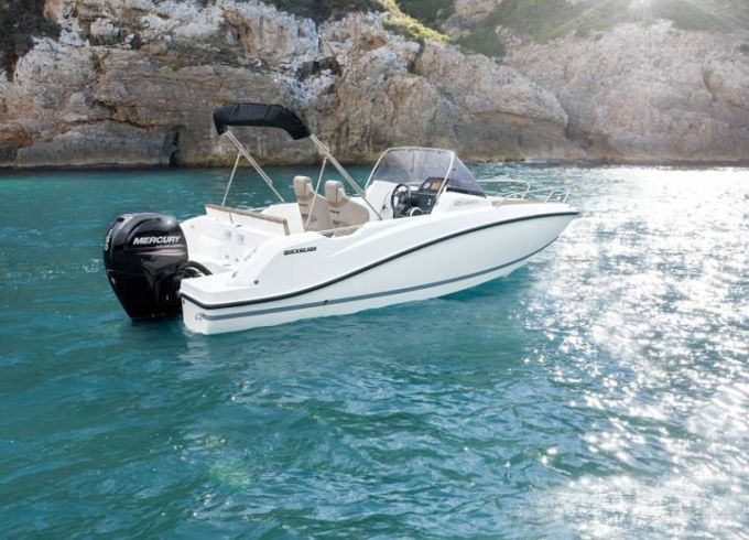 Quicksilver Activ 605 Sundeck