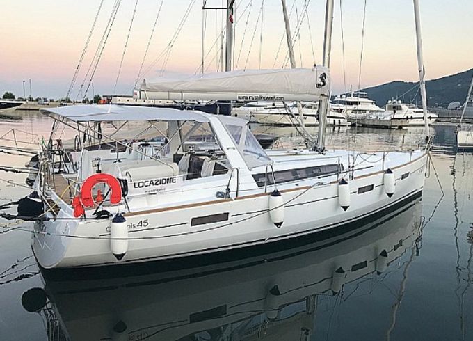 Bénéteau Oceanis 45