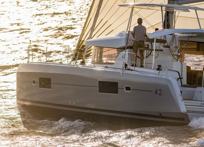 Lagoon 42