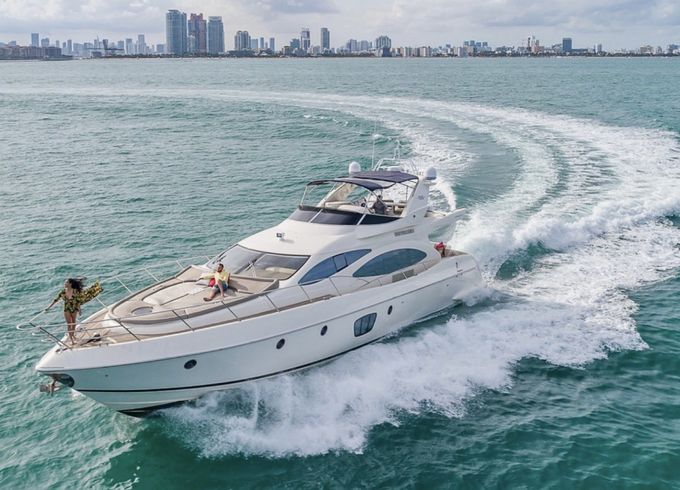 Azimut 68'