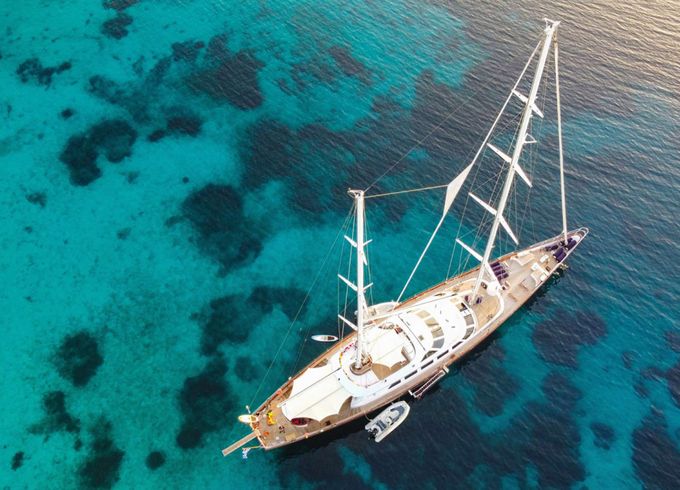 Perini Navi Tamarita
