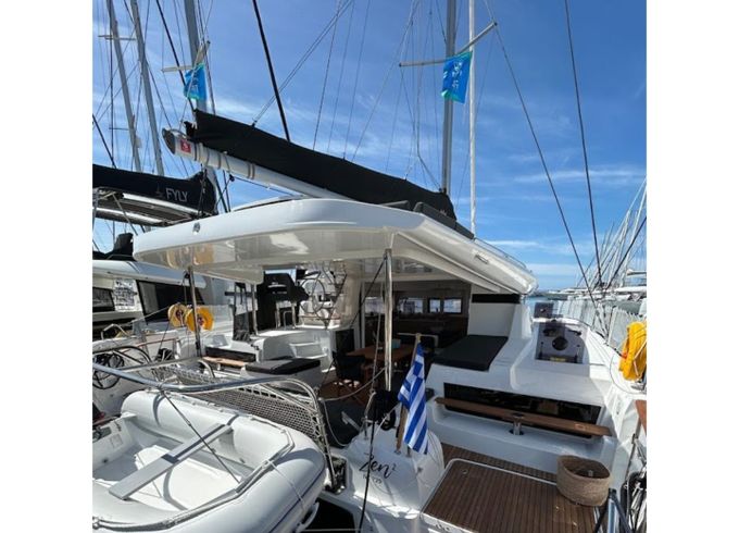 Lagoon 43