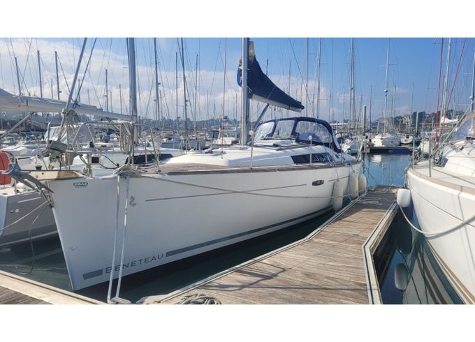 Bénéteau Oceanis 37