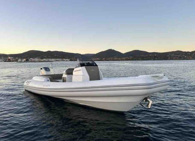 Renier R8 Tourer