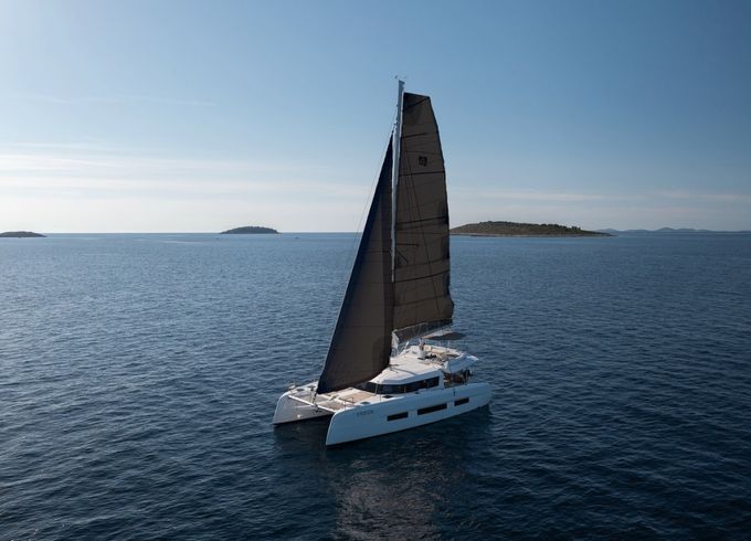 Dufour Catamarans 48 Sail