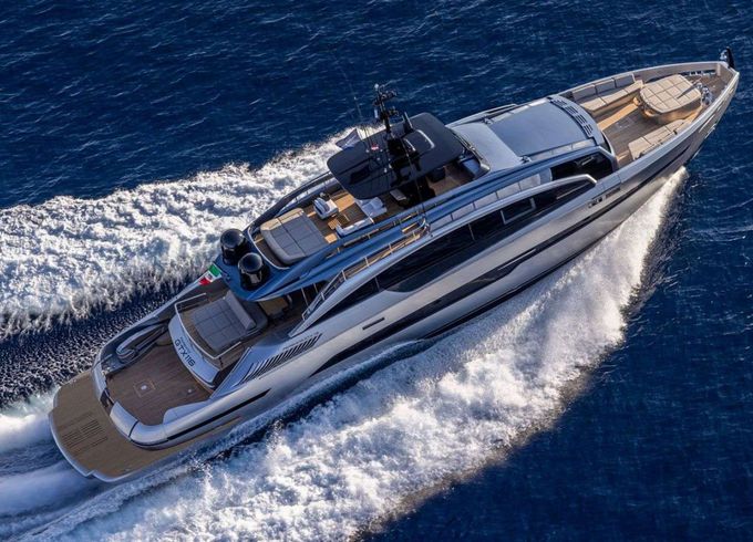 Pershing 116' PERSHING