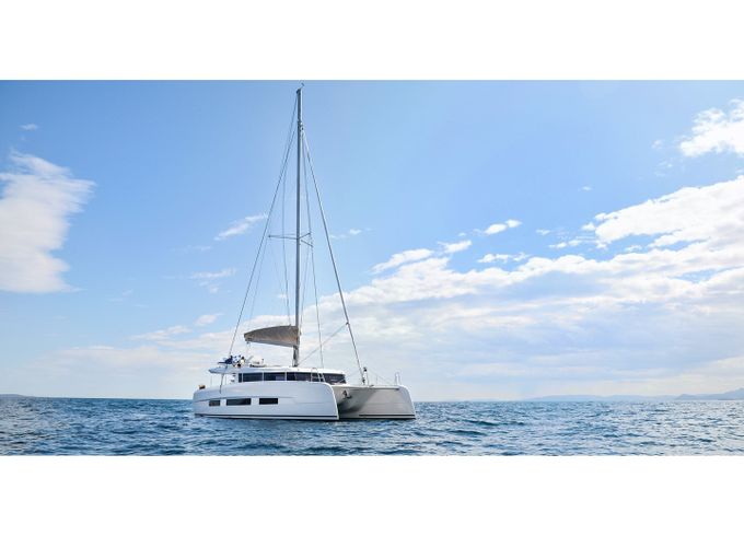 Dufour Catamarans 48 Sail