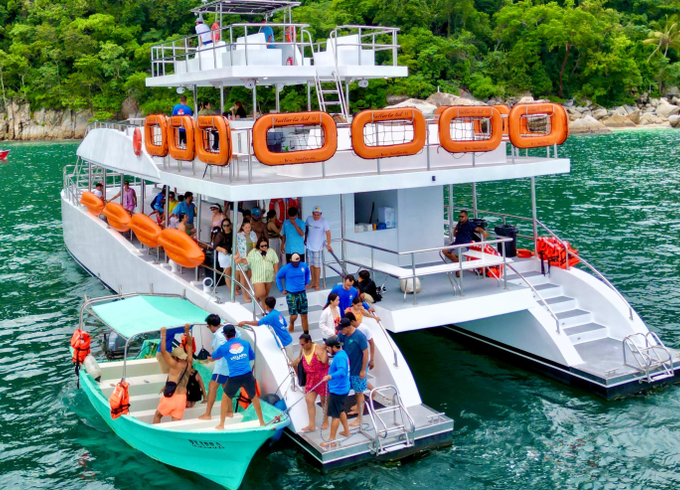 Custom Made Mega Catamaran 100-30 FT