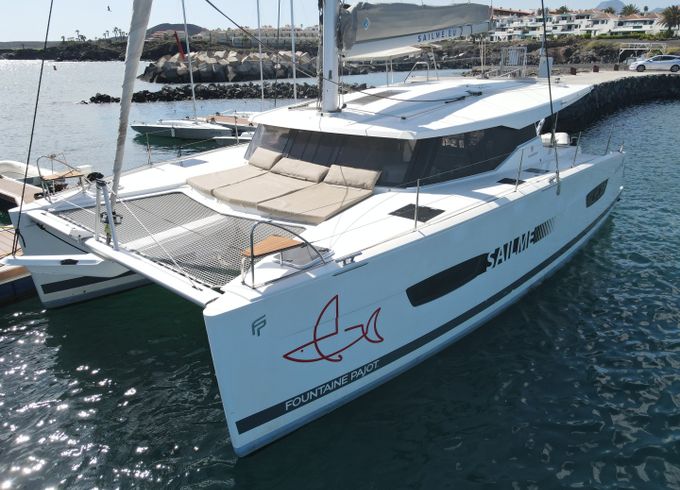 Fountaine Pajot Lucia 40