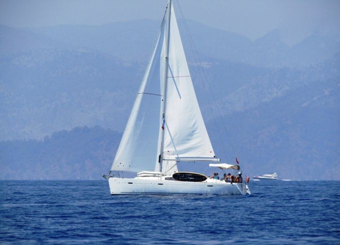 Bénéteau Oceanis 43