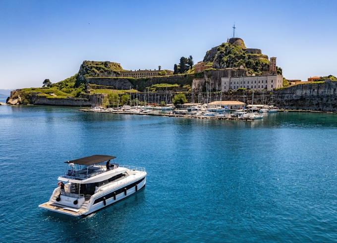 Fountaine Pajot MY 44 Platinium