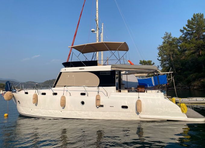 Motoryacht