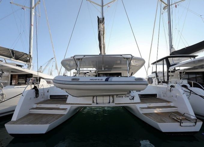 Lagoon 42