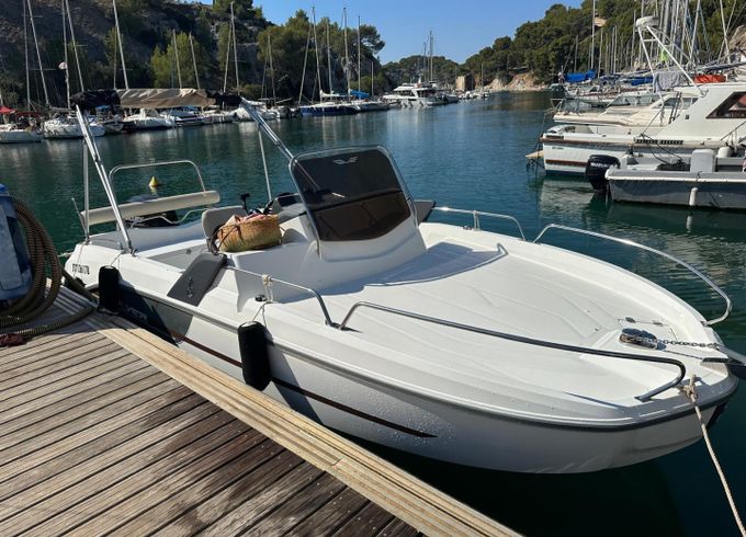 Bénéteau Flyer 660 Cabine