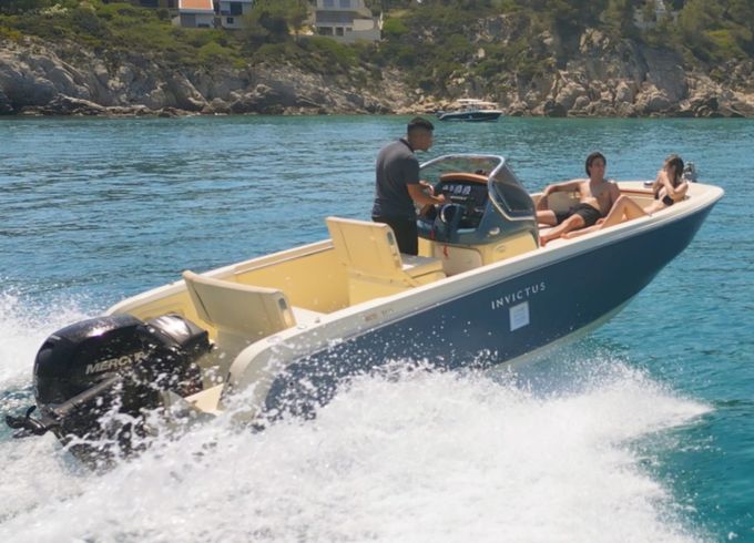 Invictus 200 FX