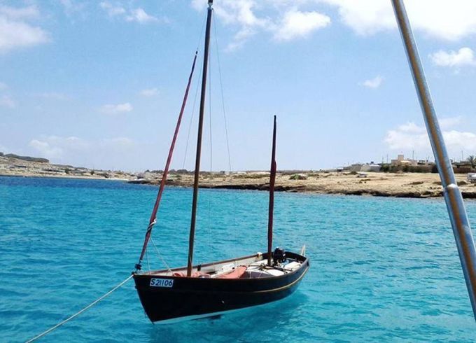 Drascombe lugger by Church boats Drascombe Lugger