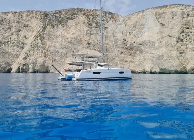 Fountaine Pajot Astrea 42