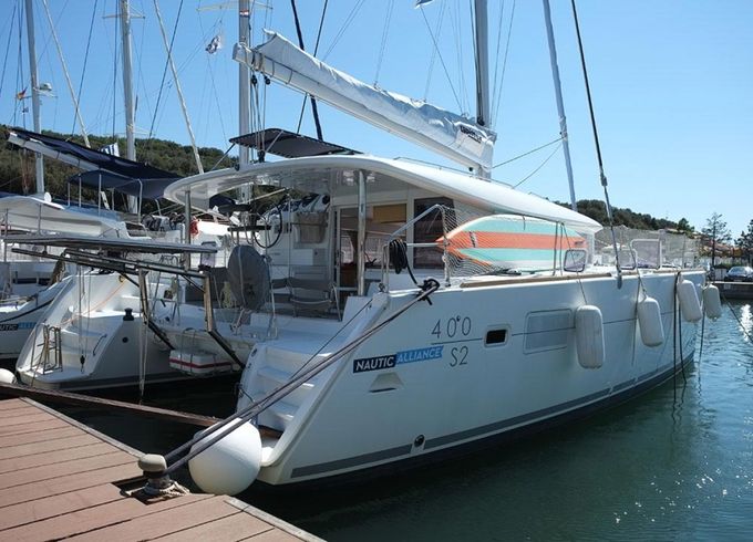 Lagoon 400 S2