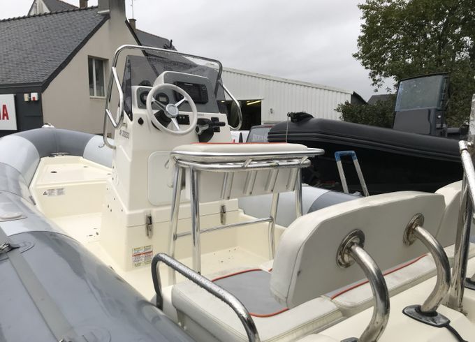 Zodiac Pro 650