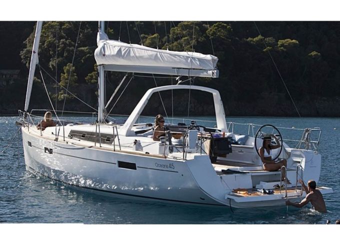 Bénéteau Oceanis 45