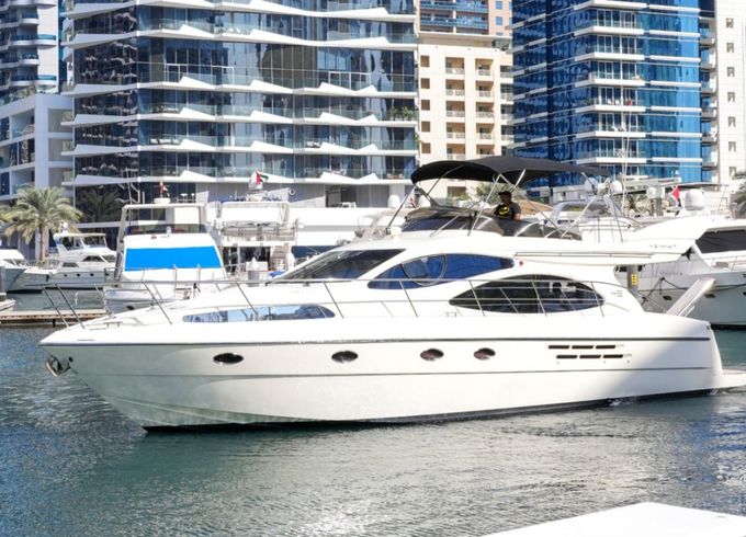 Majesty Yachts 50