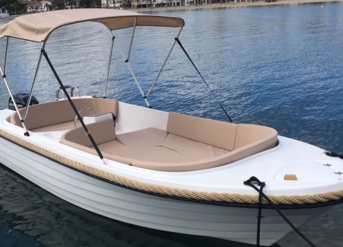 Silver Yacht 495