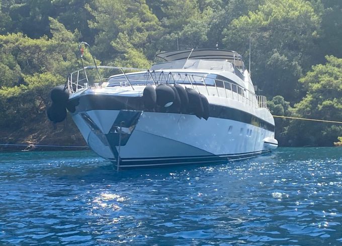 Mangusta 108