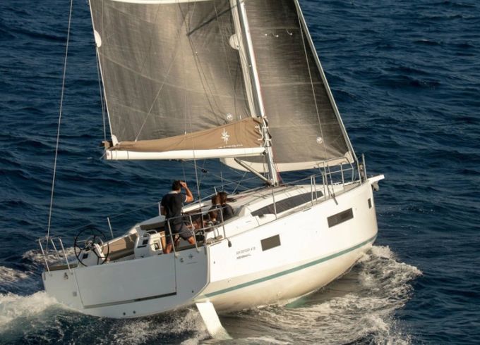 Jeanneau Sun Odyssey 410 Performance - New sail