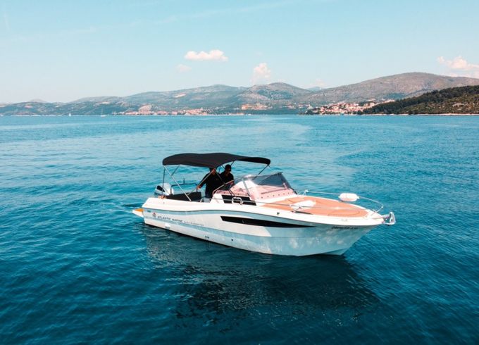 Atlantic 730 Sun Cruiser
