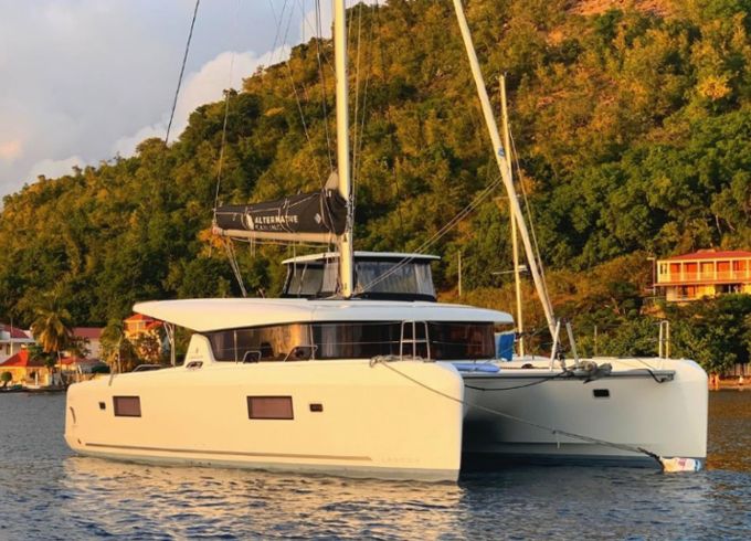 Lagoon 42
