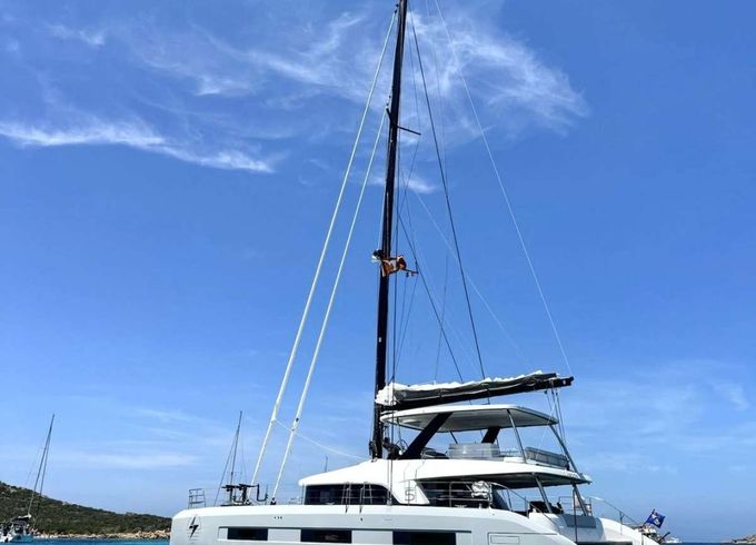 Lagoon SEAHOME II