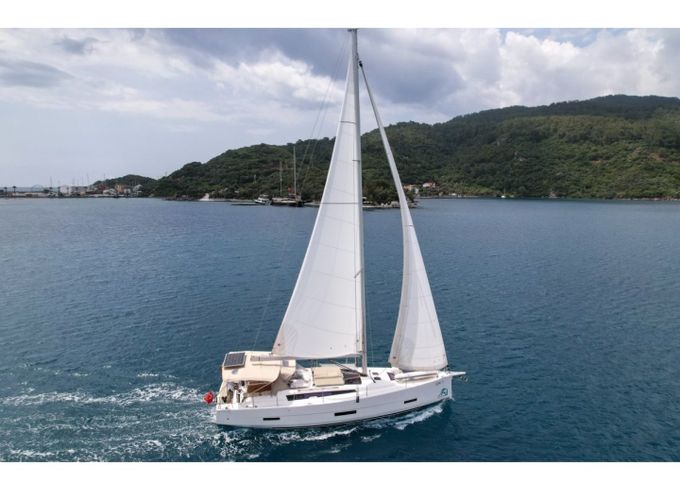 Dufour 430