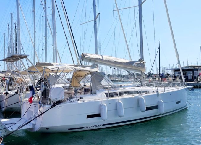 Dufour 390
